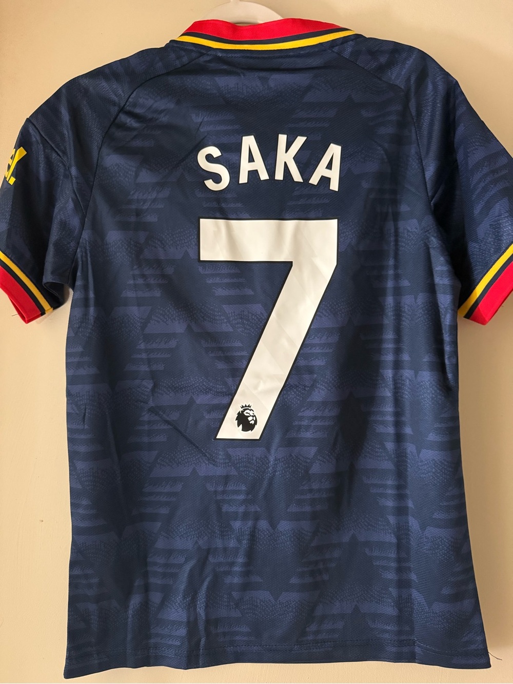 Arsenal away 26/27 Saka #7 Men's Jersey with Red and Yellow Trim